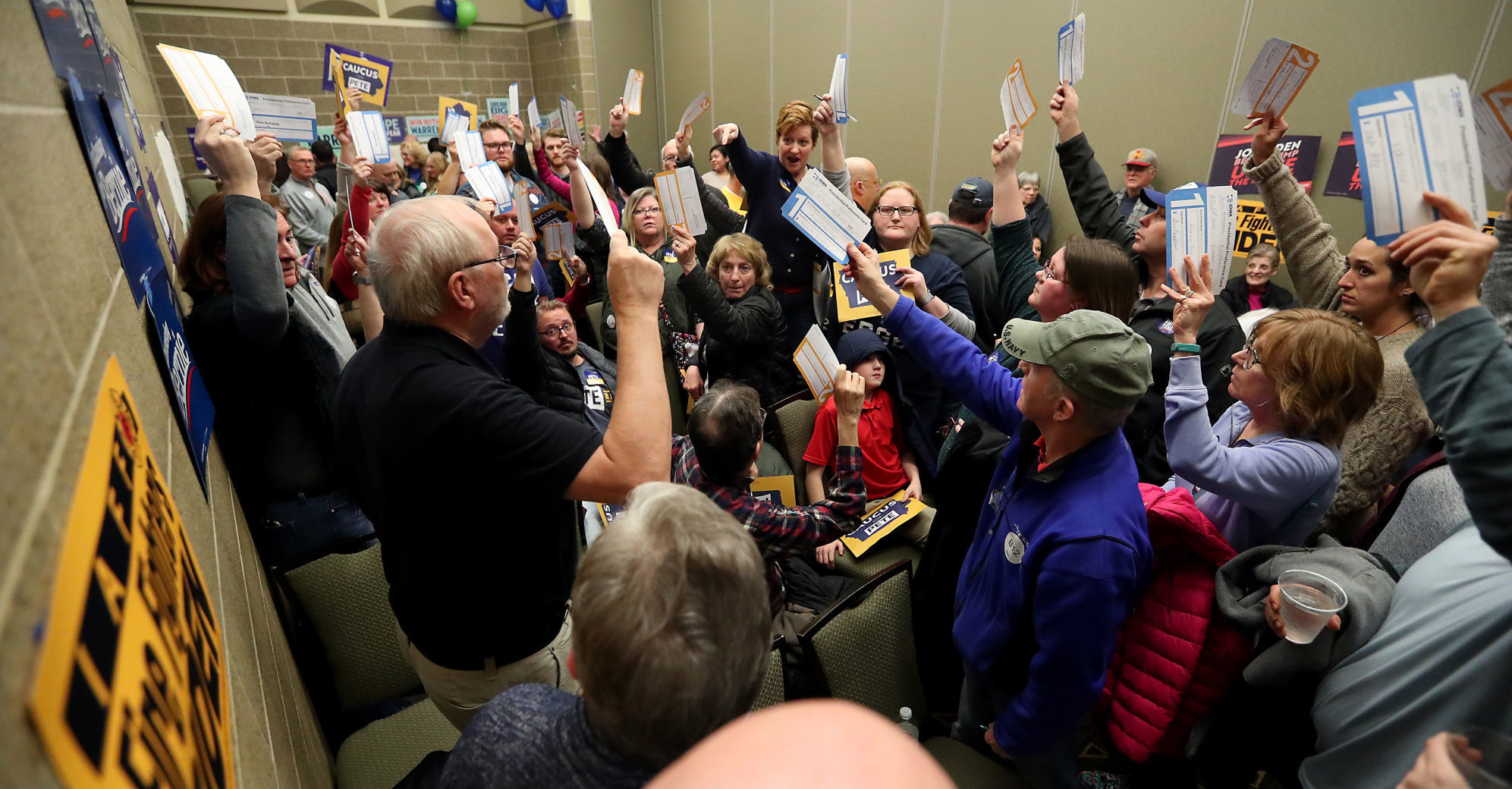 020420-ia-caucus-ks-017
